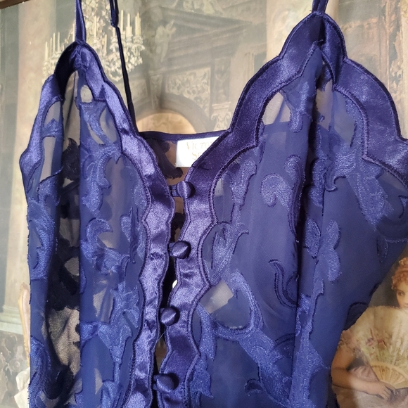 Victoria's Secret Gold Label Teddy Romper - Picture 2 of 4